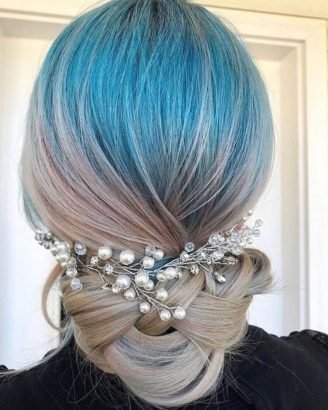 Best Winter Christmas Hair Colors Ideas Cool Blue and Blonde