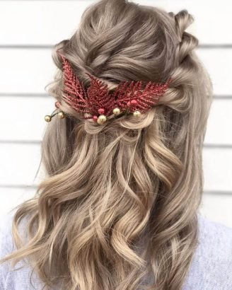 Christmas Inspired Hairstyles and Colors Half Up Faux Braid Blonde Red Glitter Leaves