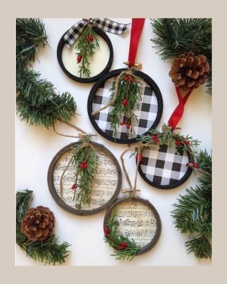 Easy Christmas Decor Ideas Hoop Ornaments