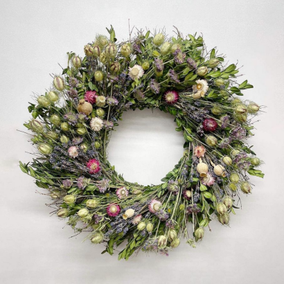 Unique and Stunning 10 Best Natural Dried Spring Wreaths